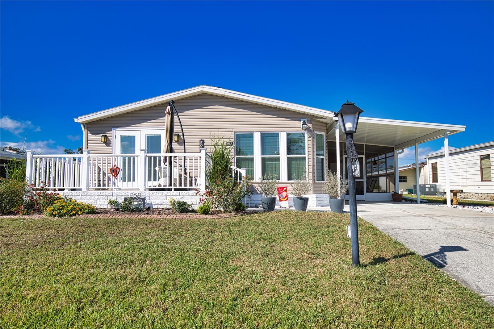 258 VISTORIA DRIVE