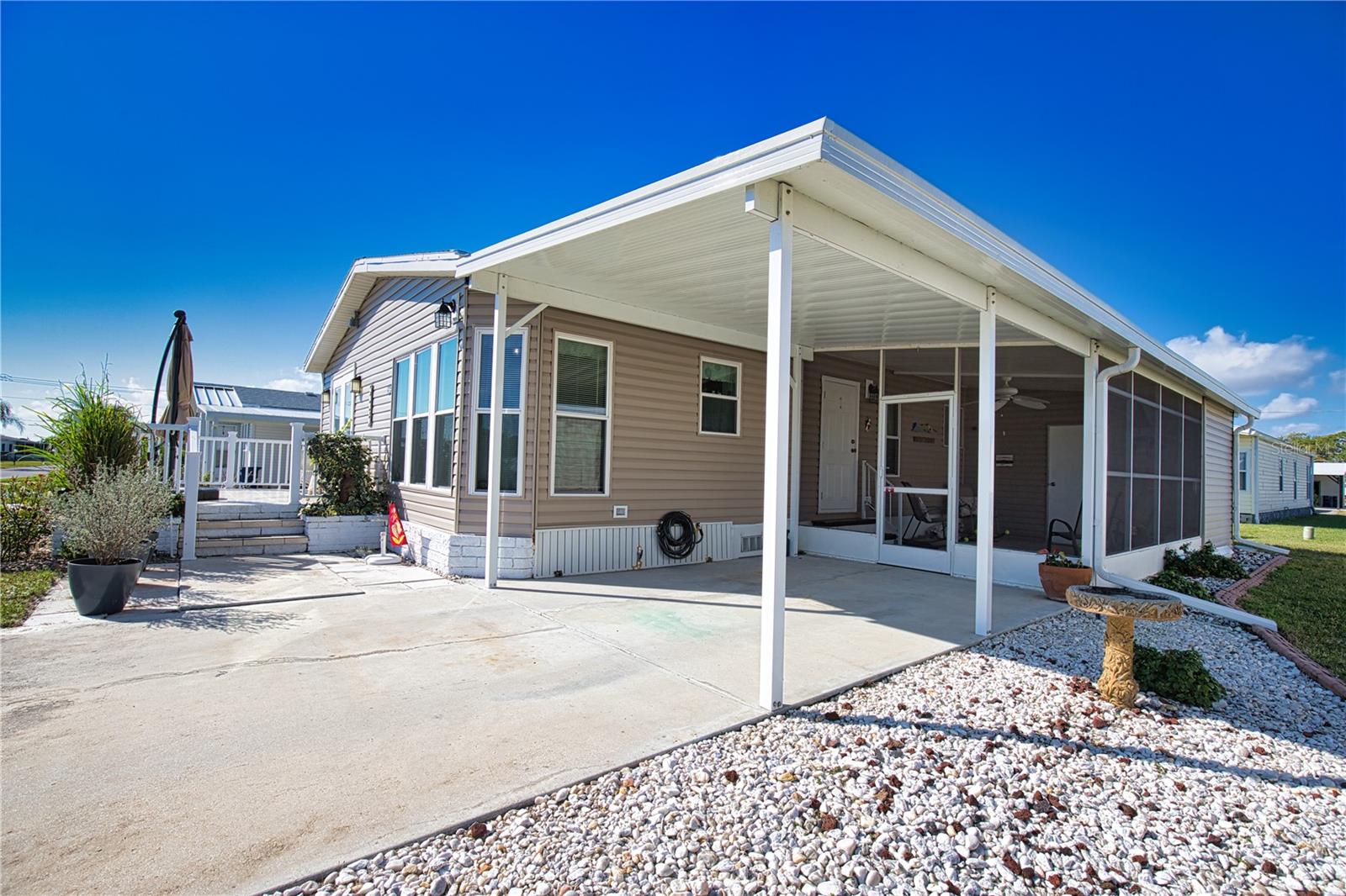 LA CASA MHP CO-OP - Residential