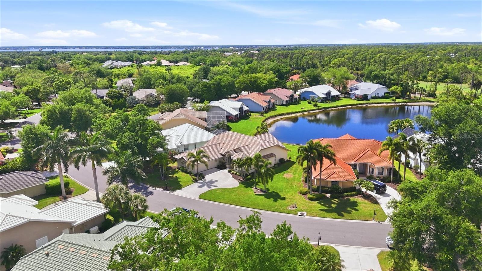 RIVERWOOD - Residential