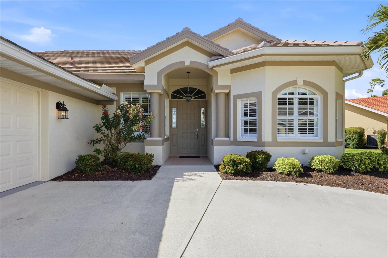 RIVERWOOD - Residential