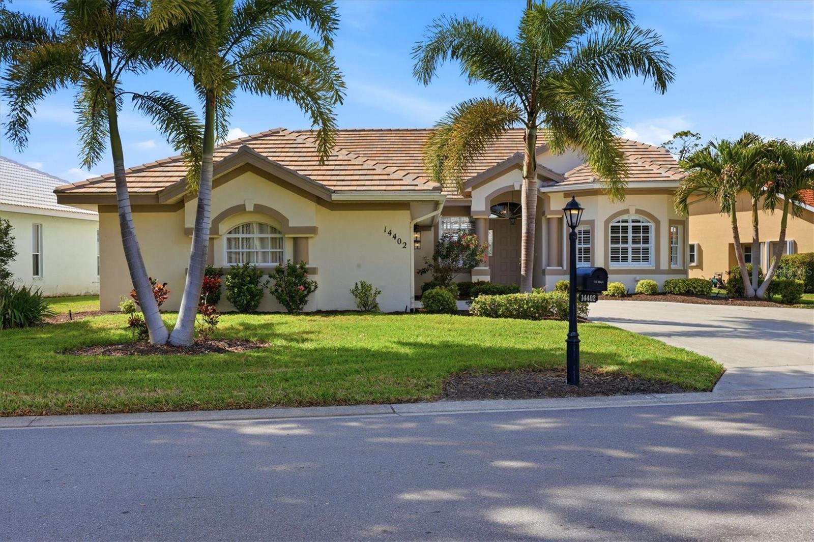 RIVERWOOD - Residential