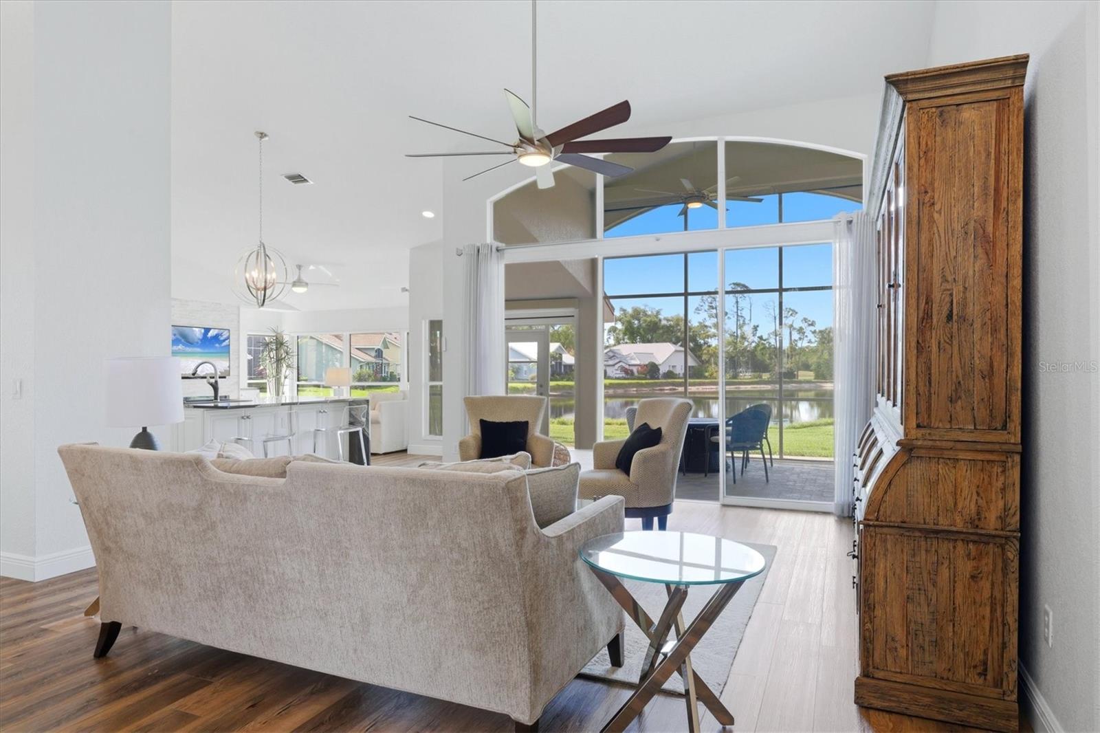 RIVERWOOD - Residential