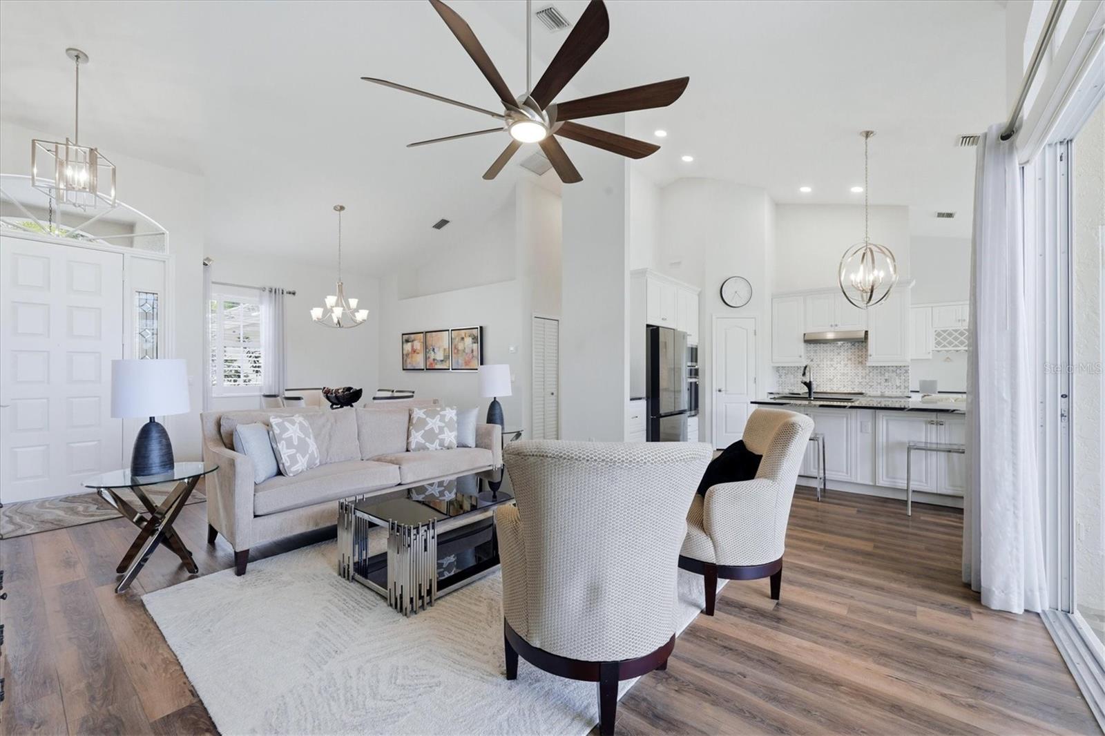 RIVERWOOD - Residential