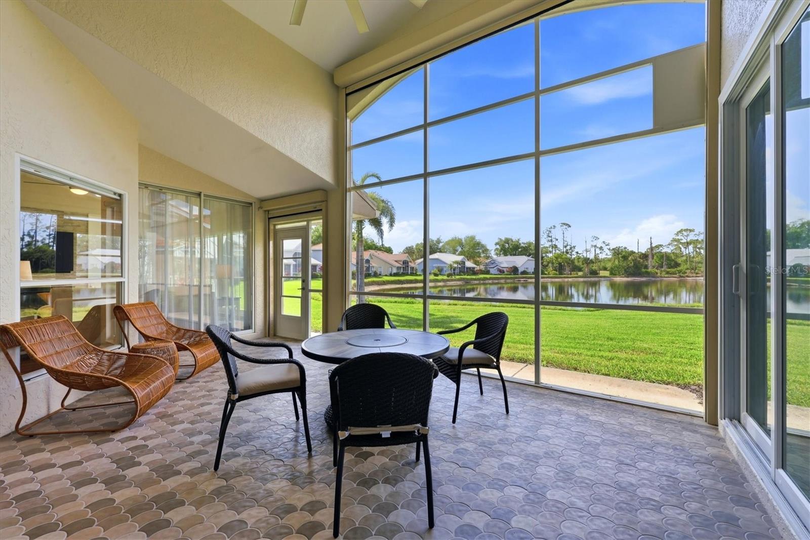 RIVERWOOD - Residential