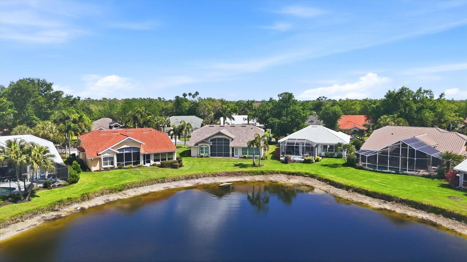 RIVERWOOD - Residential