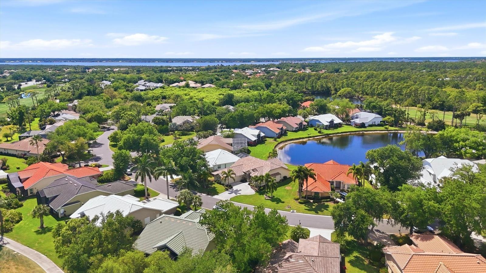 RIVERWOOD - Residential