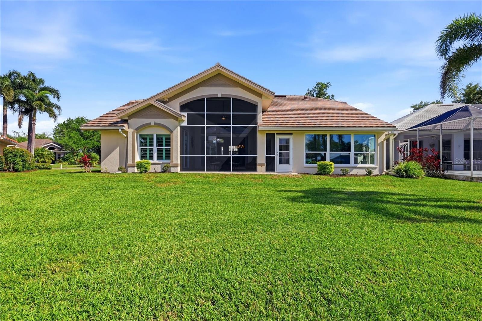 RIVERWOOD - Residential