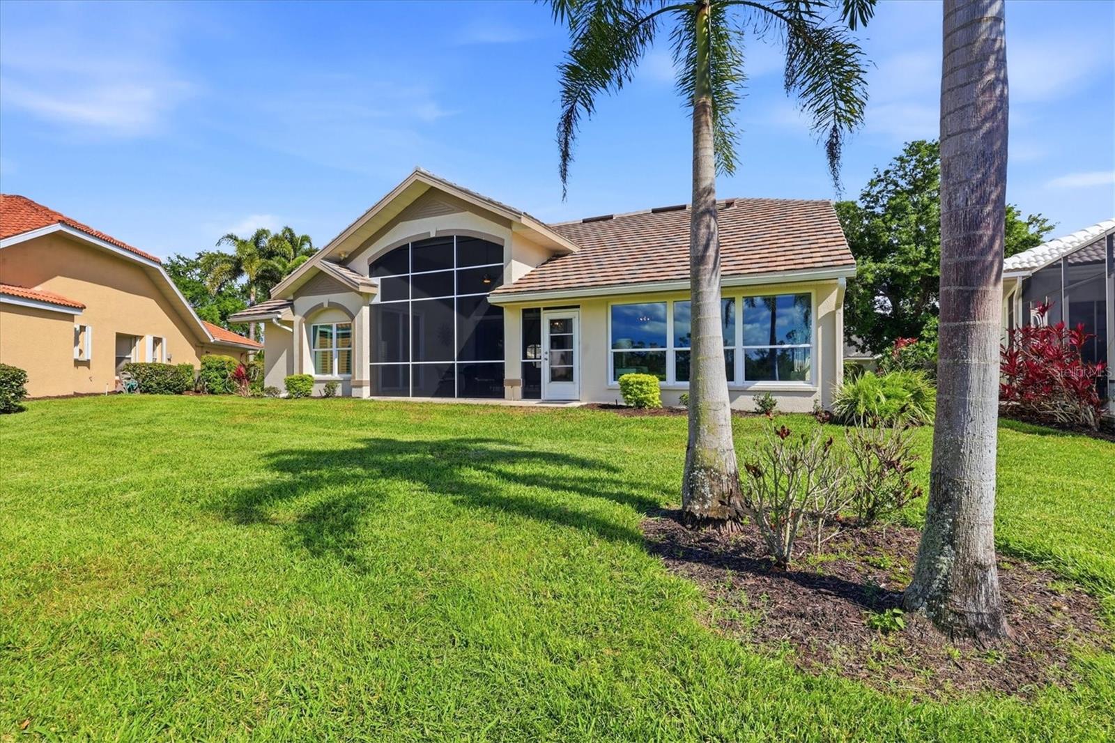 RIVERWOOD - Residential