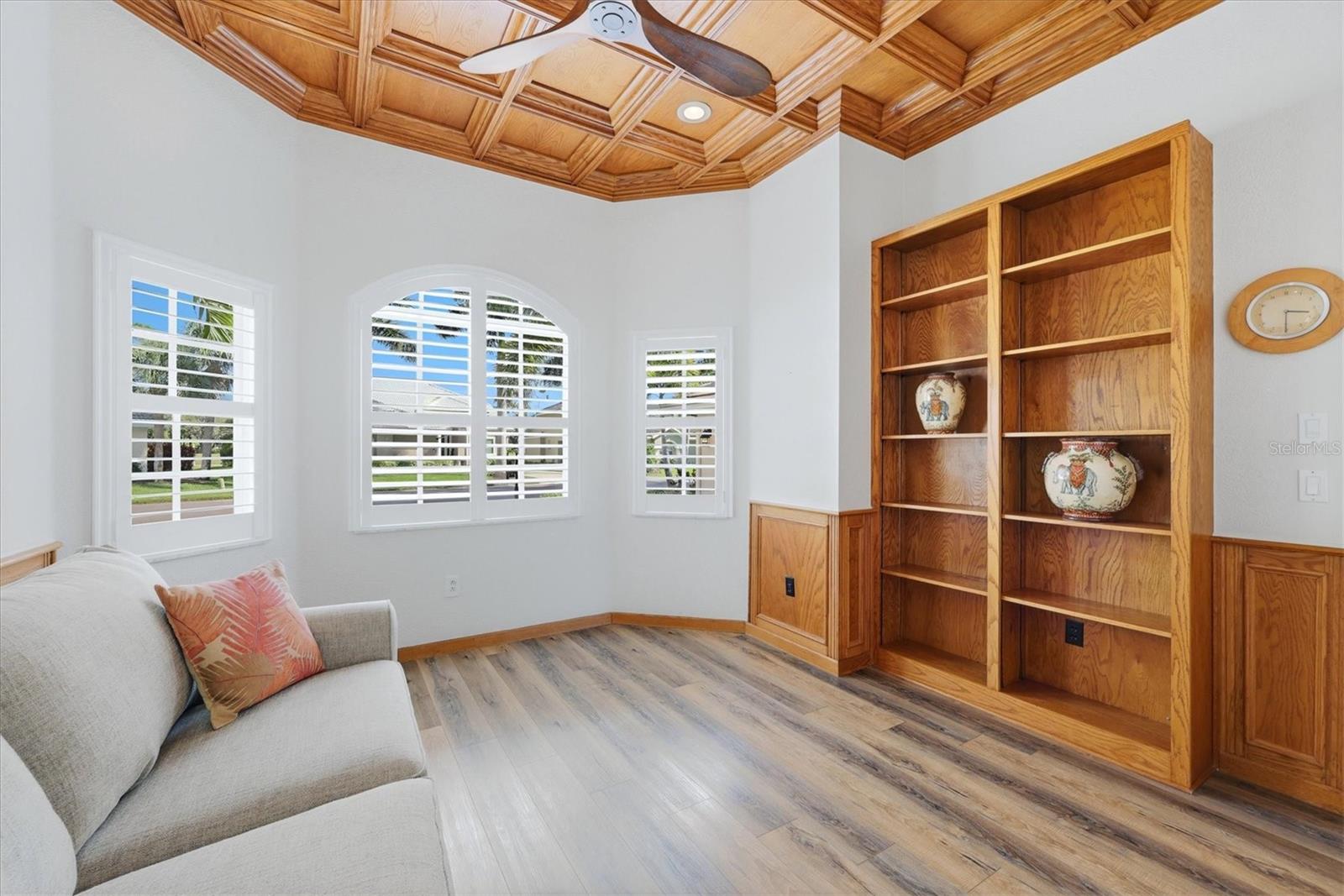 RIVERWOOD - Residential