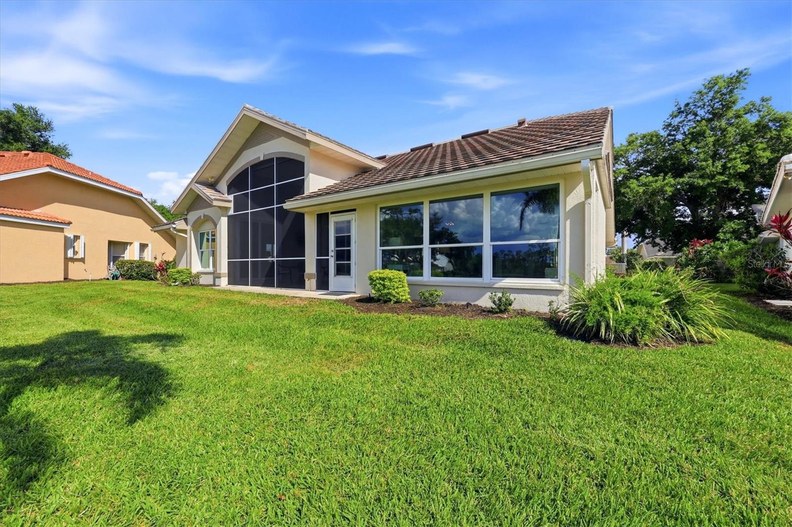 RIVERWOOD - Residential