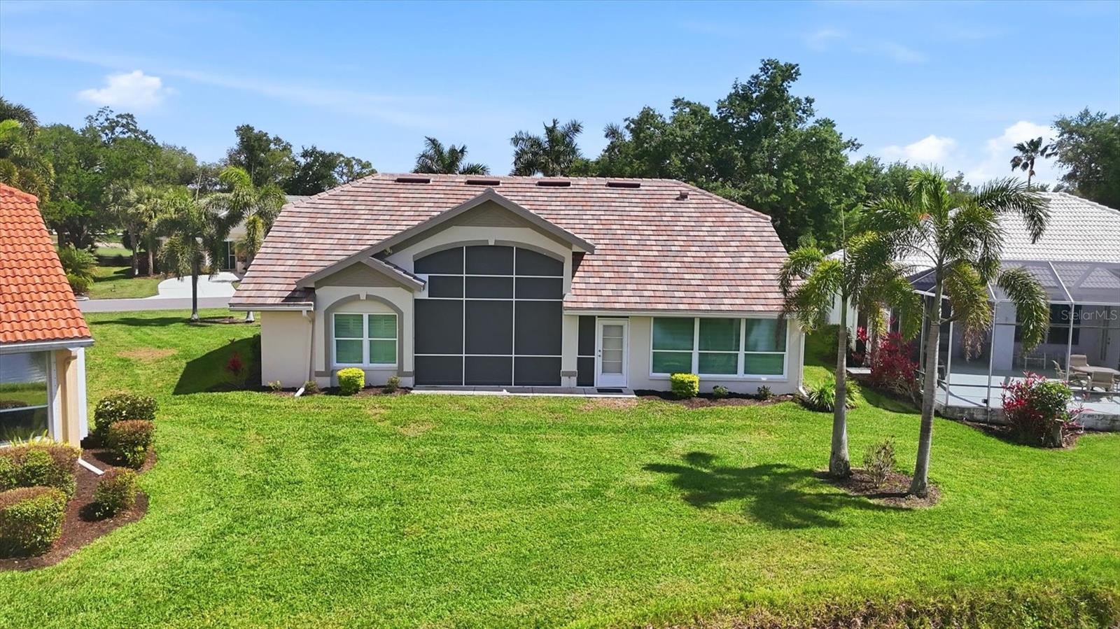 RIVERWOOD - Residential