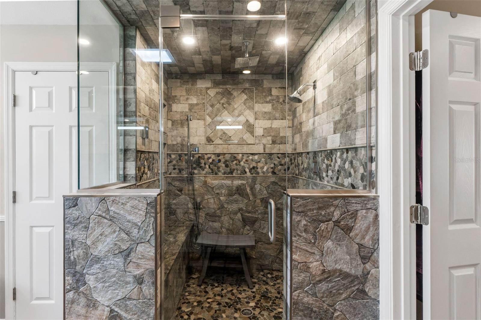 DEER CREEK - Residential