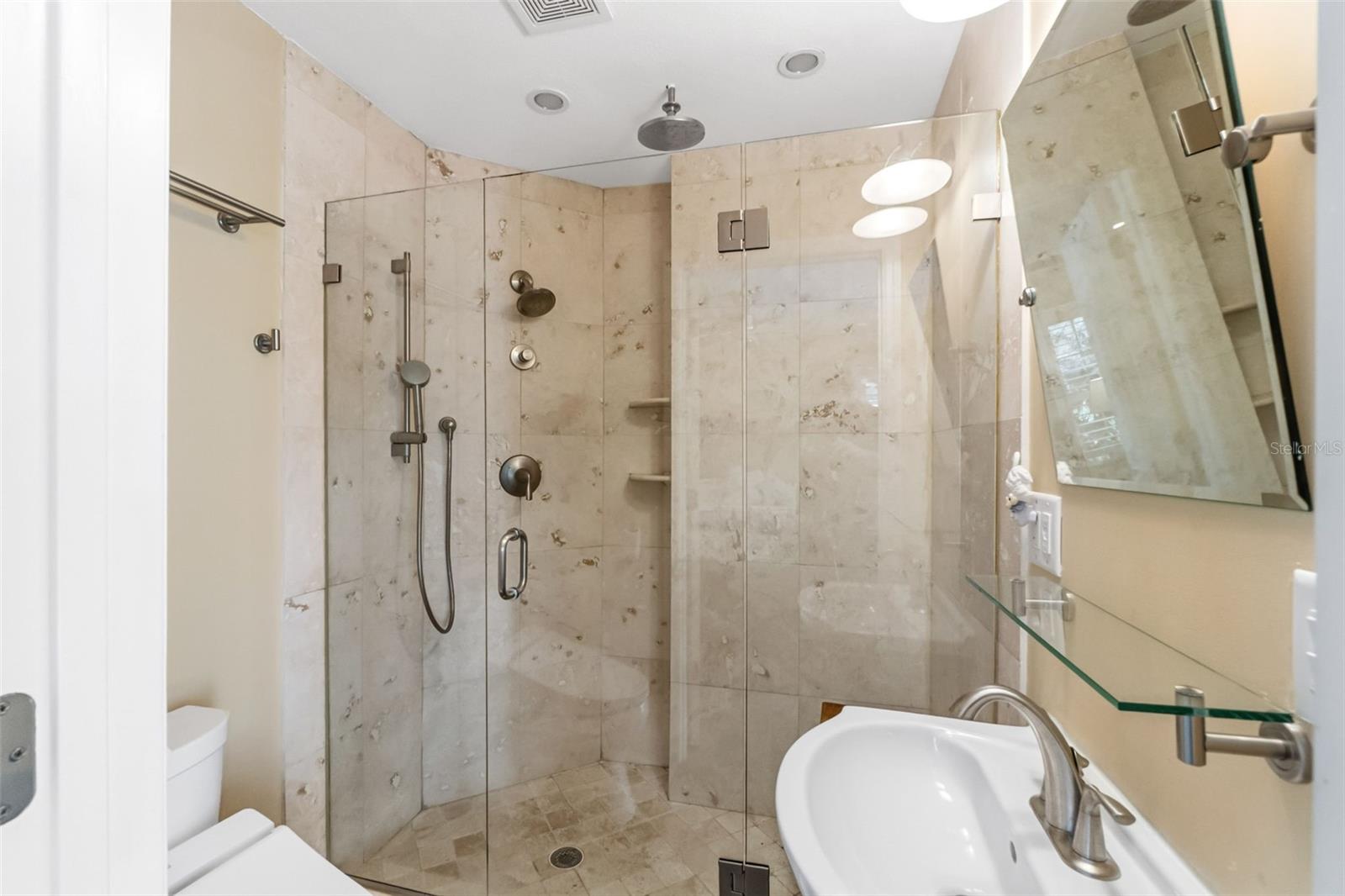 DEER CREEK - Residential