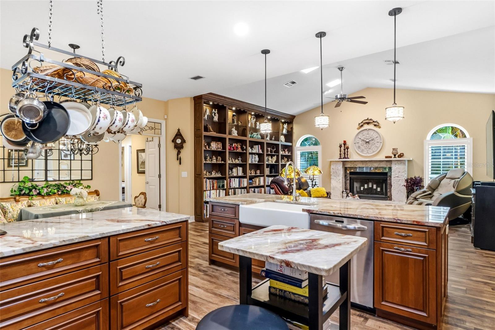 DEER CREEK - Residential