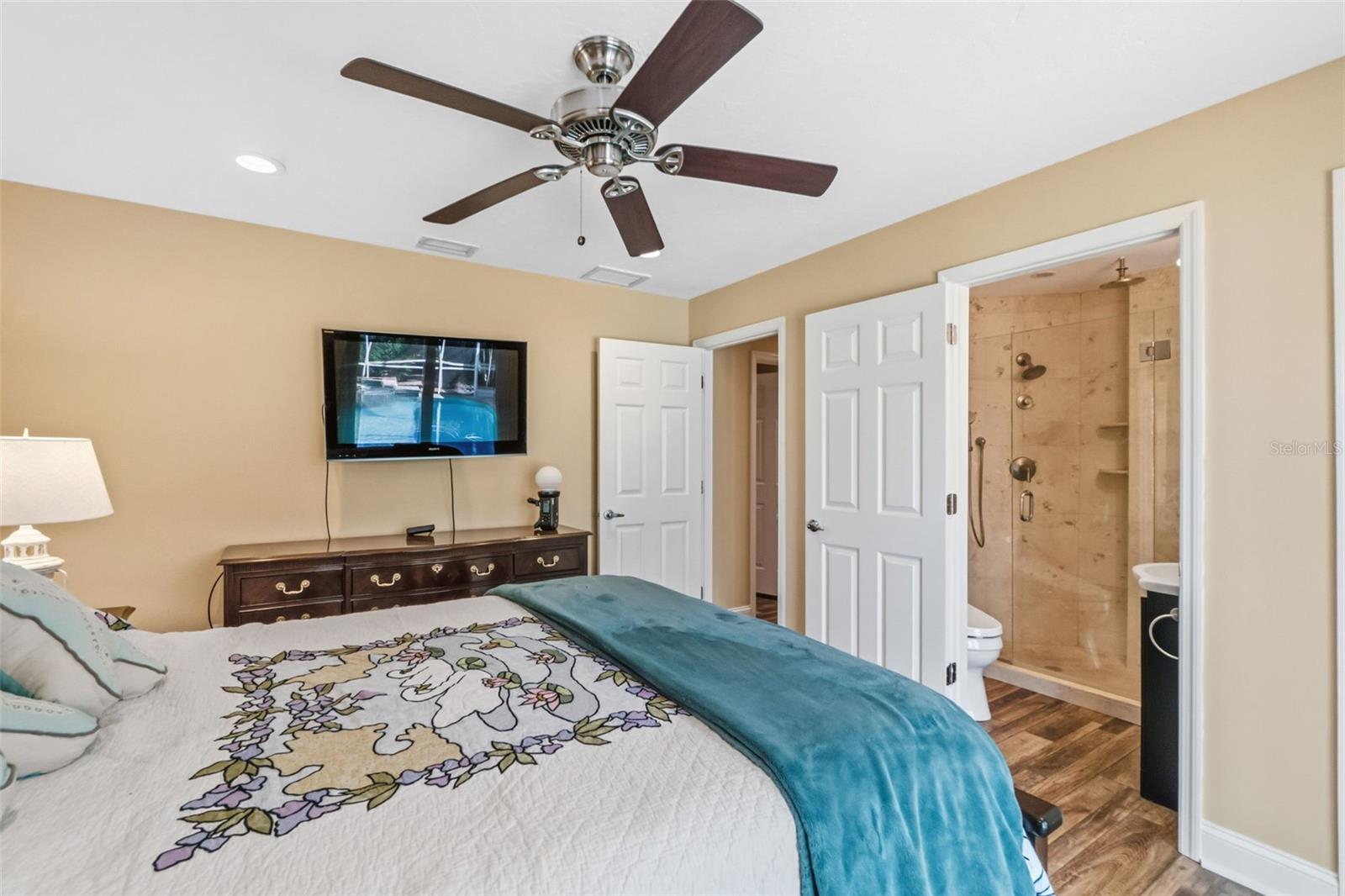 DEER CREEK - Residential