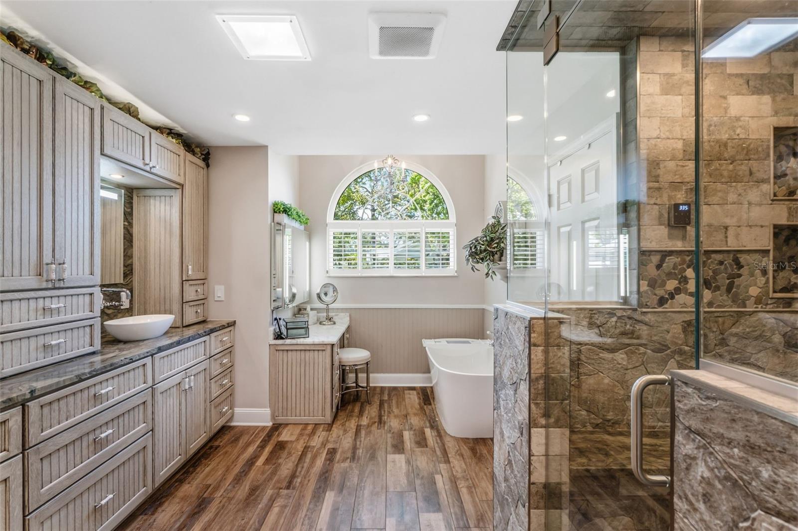 DEER CREEK - Residential