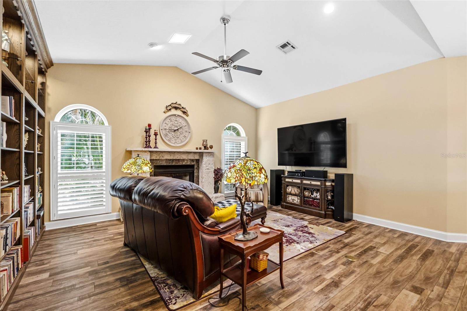 DEER CREEK - Residential