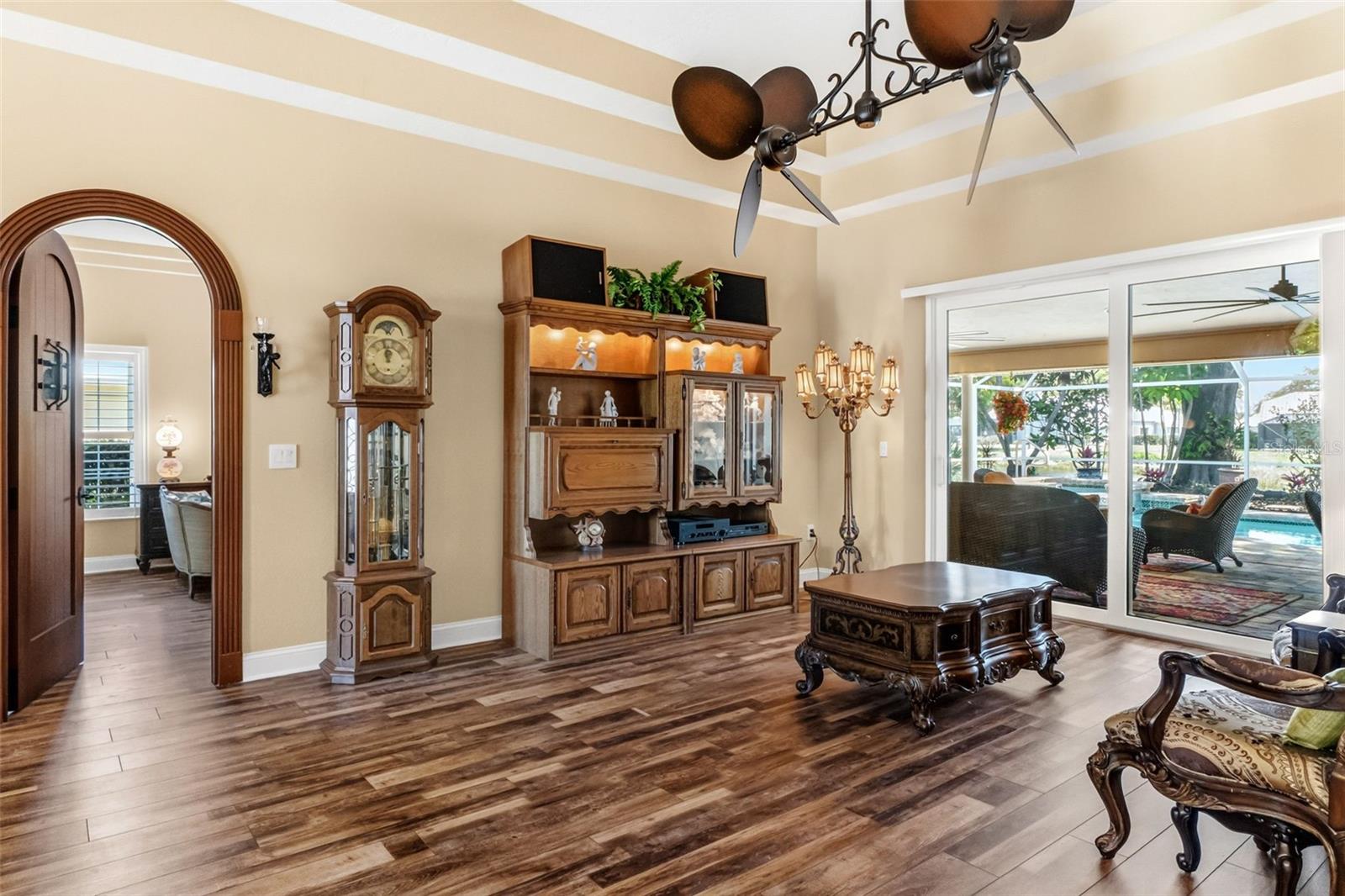 8309 SHADOW PINE WAY