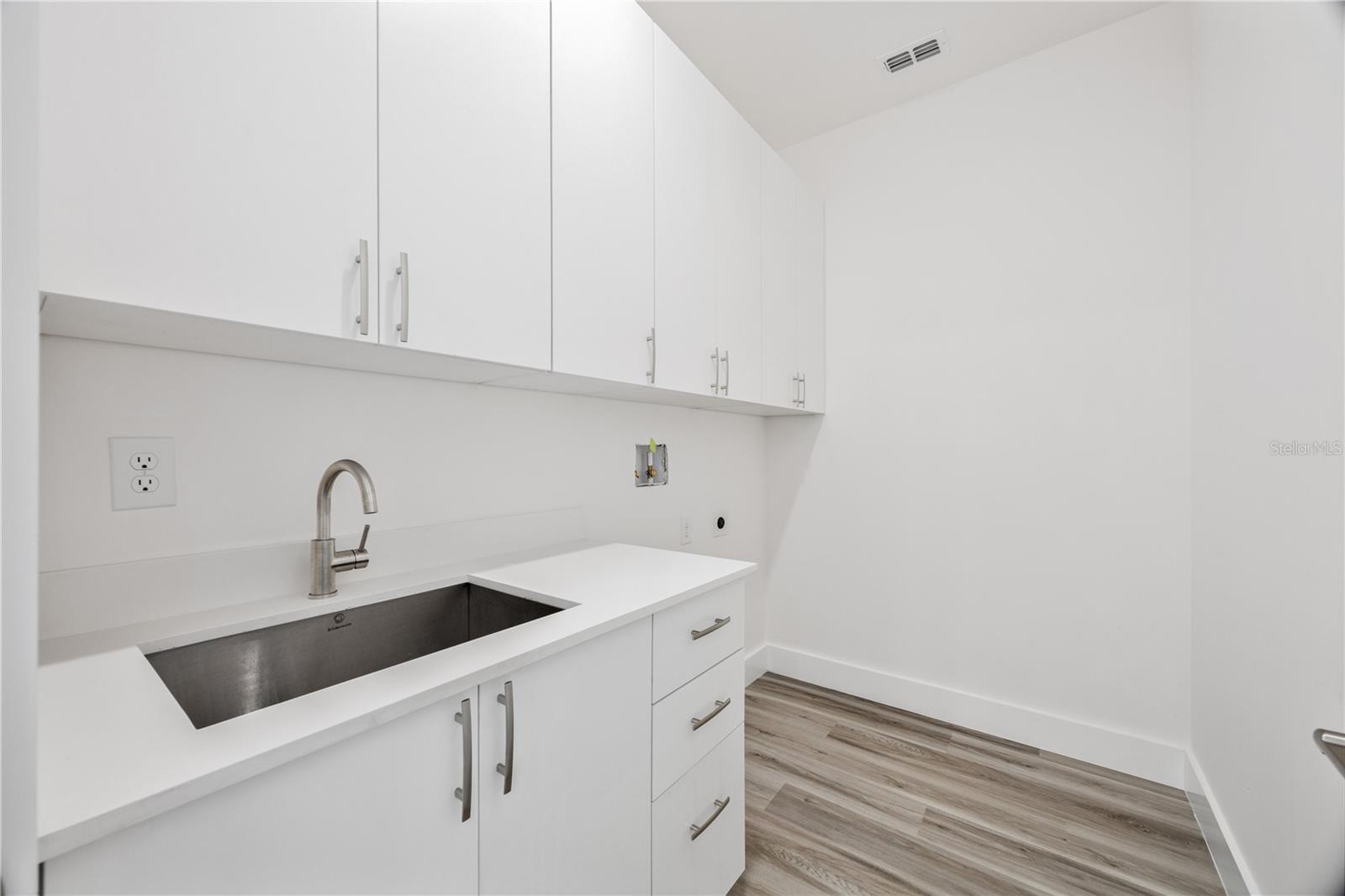 BEL MAR UNIT 3 - Residential