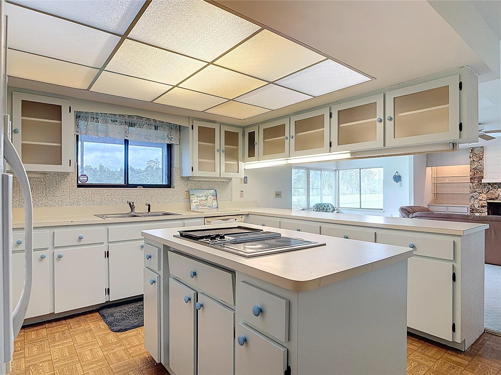 SUGAR MILL COUNTRY CLUB & ESTATES - Residential