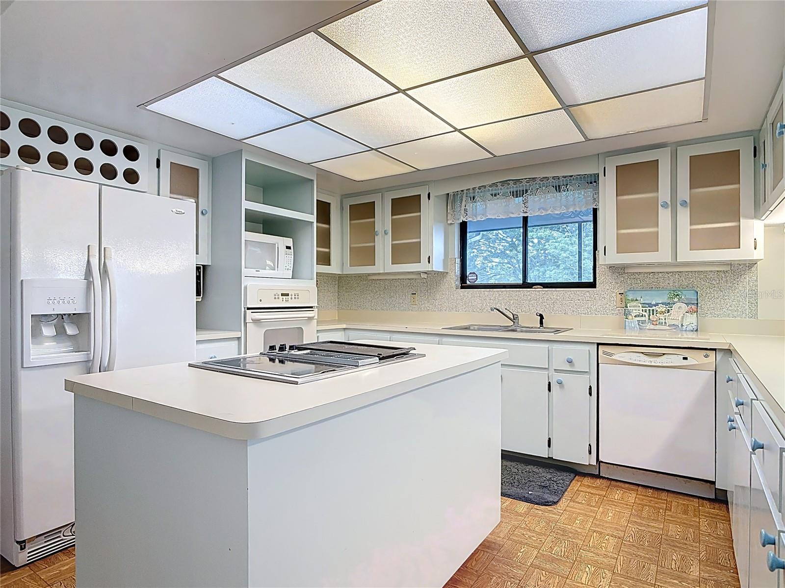 SUGAR MILL COUNTRY CLUB & ESTATES - Residential