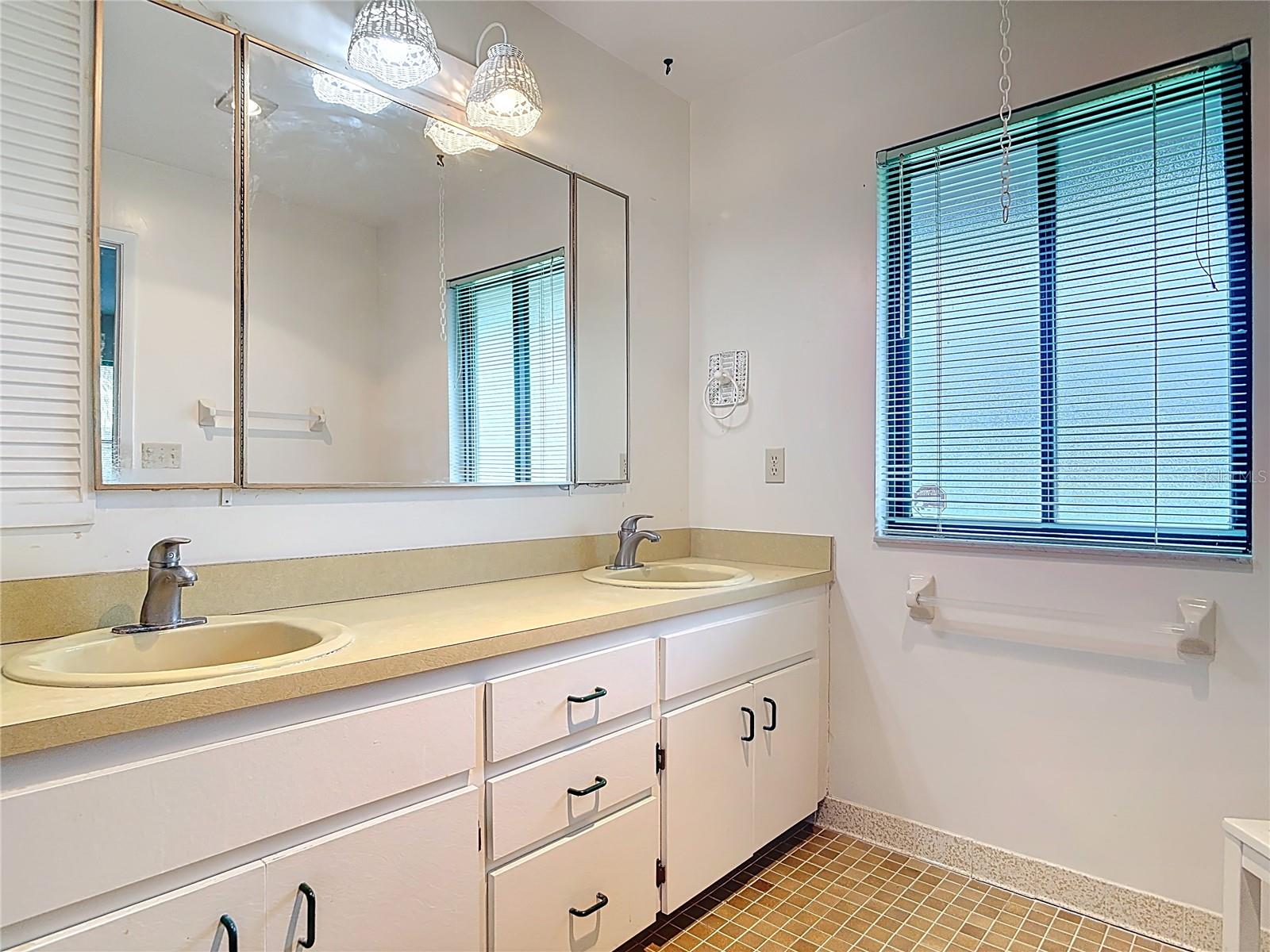 SUGAR MILL COUNTRY CLUB & ESTATES - Residential