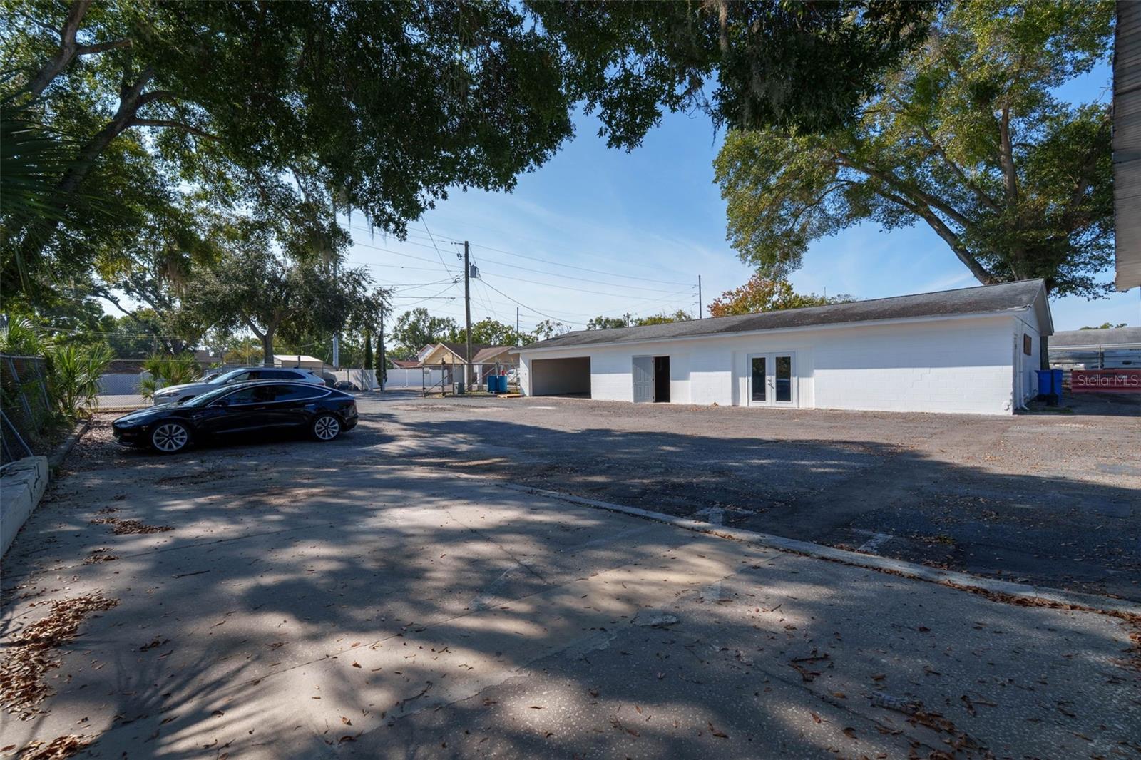 UNPLATTED - Commercial Lease