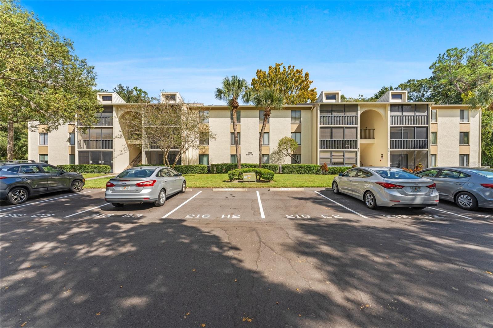 PINE RIDGE AT LAKE TARPON VILLAGE - Residential