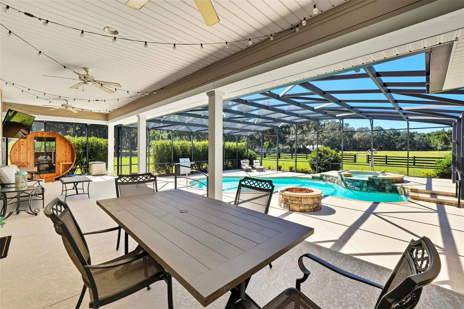 OAKRIDGE - Residential