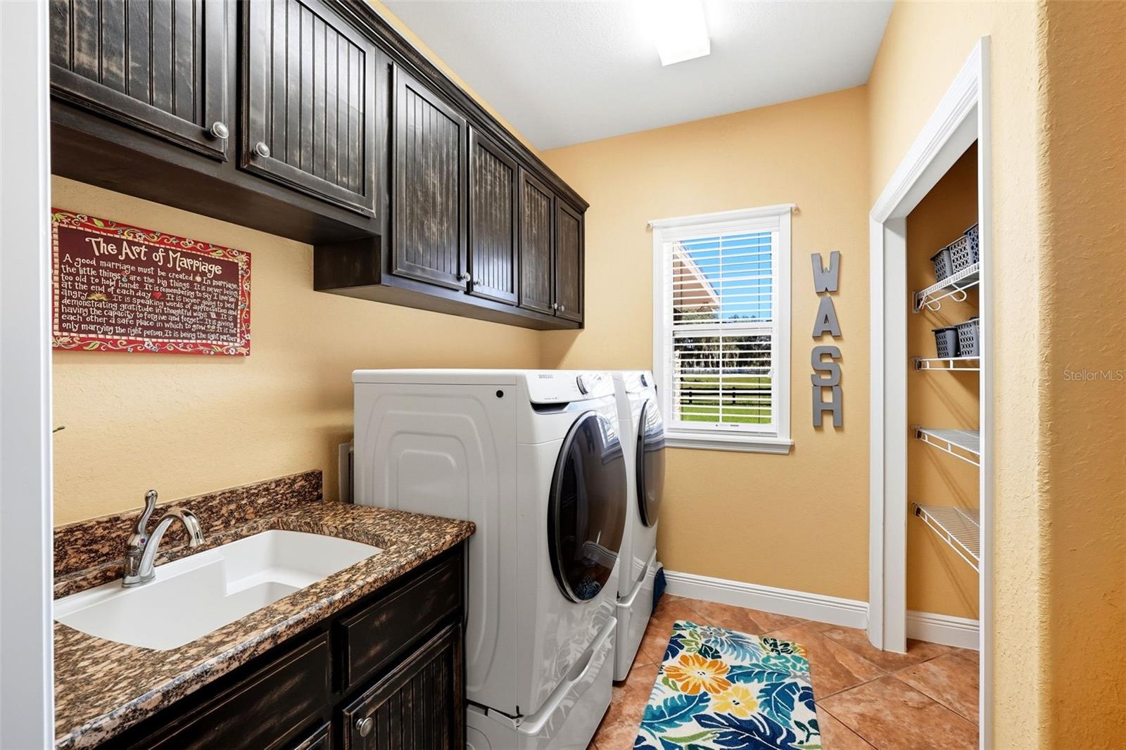 OAKRIDGE - Residential