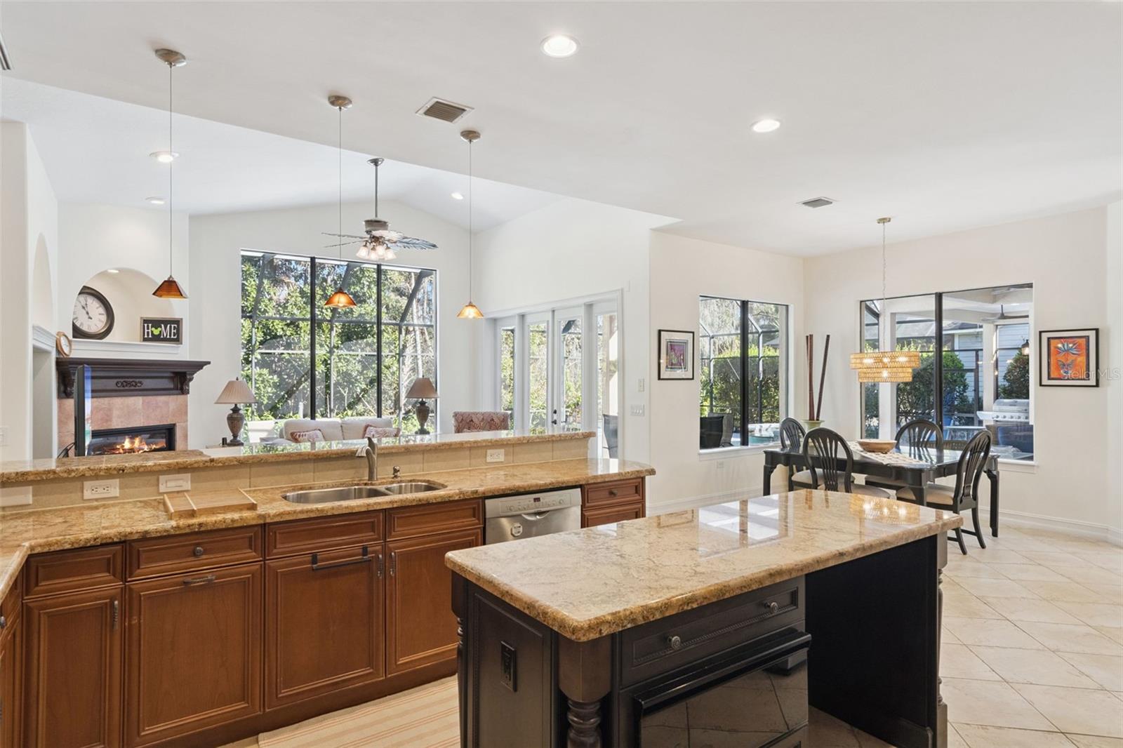 CELEBRATION EAST VILLAGE UN 03 - Residential