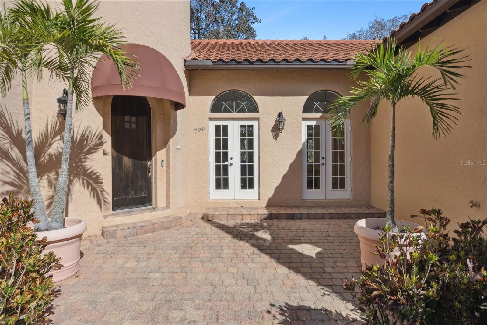 799 OAK SHADOWS ROAD