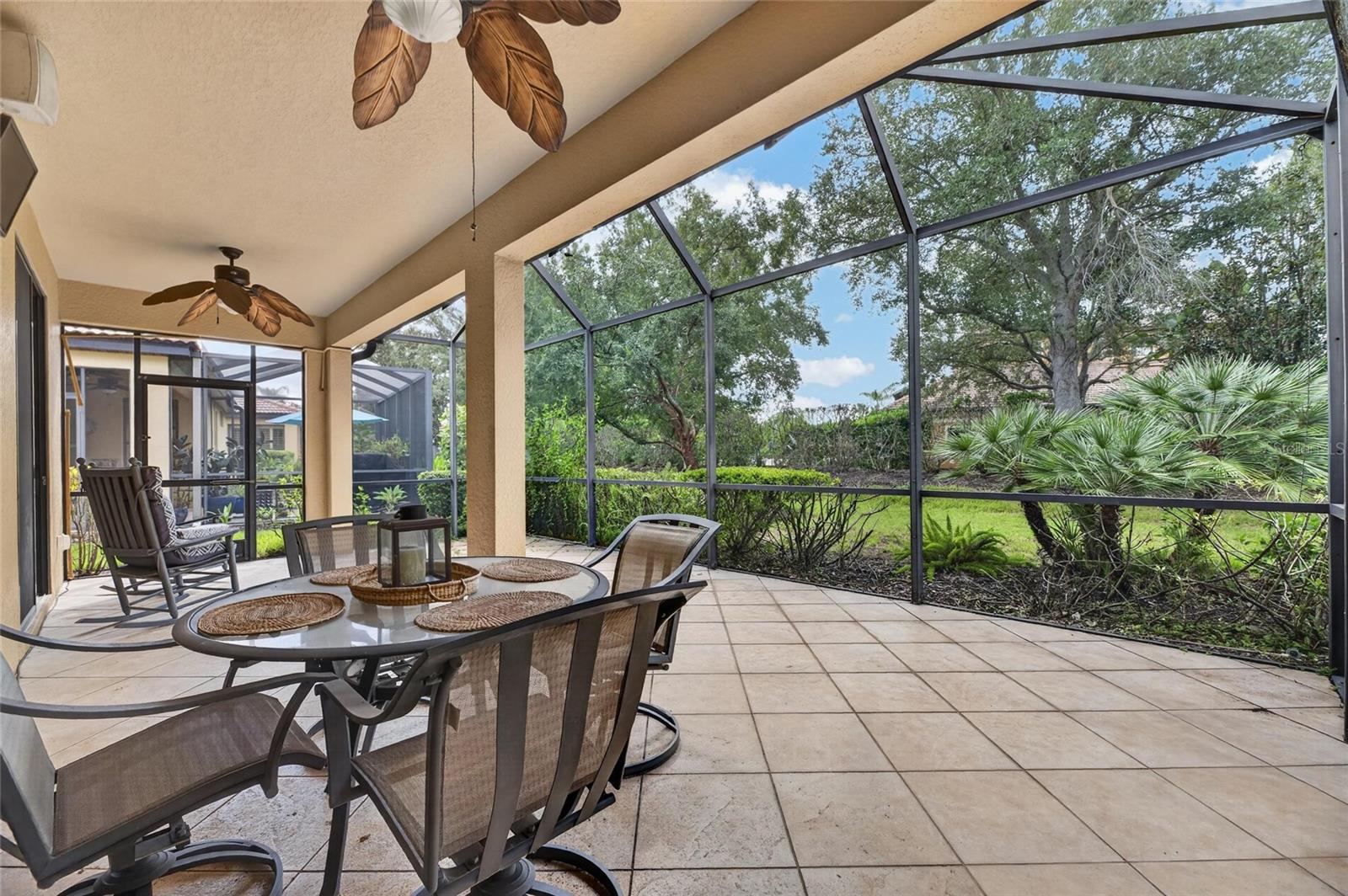 144 SILVER FALLS DRIVE, APOLLO BEACH, FL, 33572 4 144 SILVER FALLS DRIVE