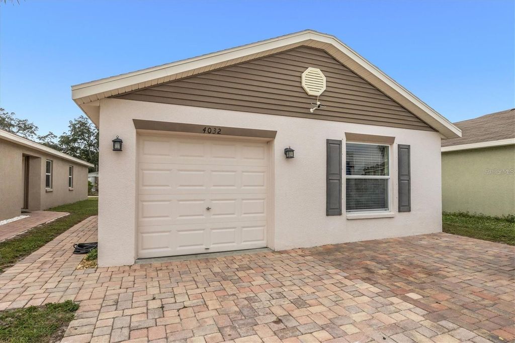 Photo of 4032 11th Street E, Bradenton, FL 34208 (MLS # A4668103)