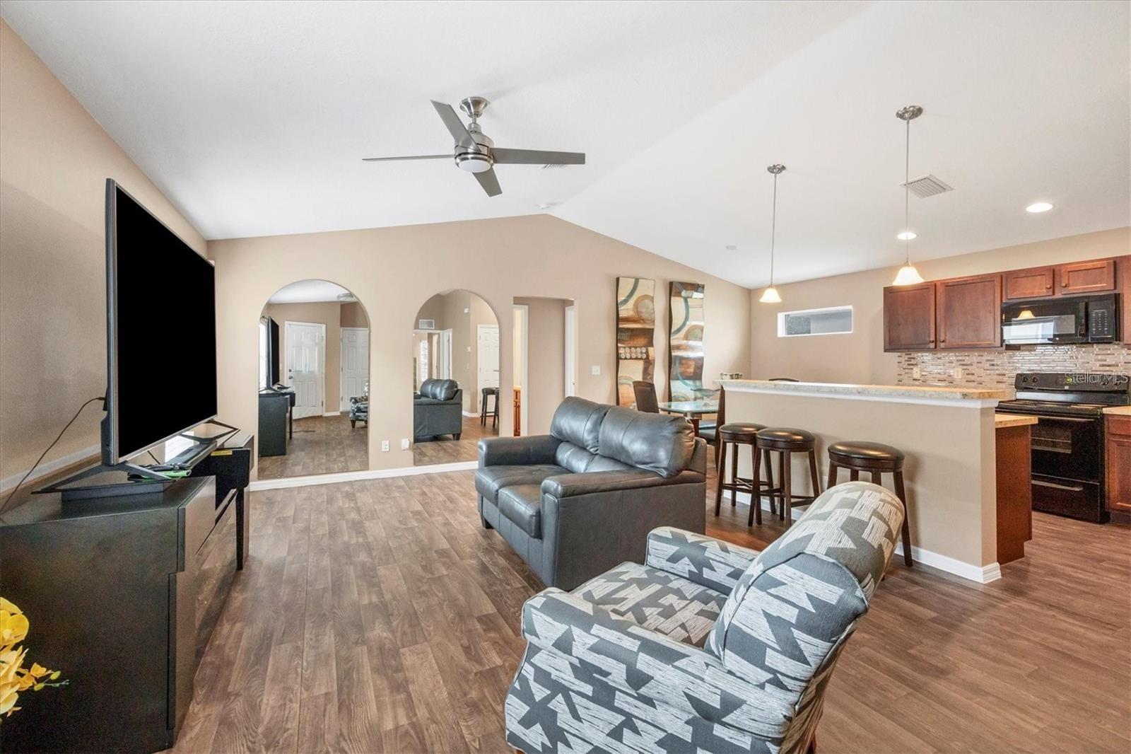 CORTEZ LANDINGS - Residential