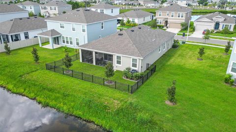 A home in WIMAUMA