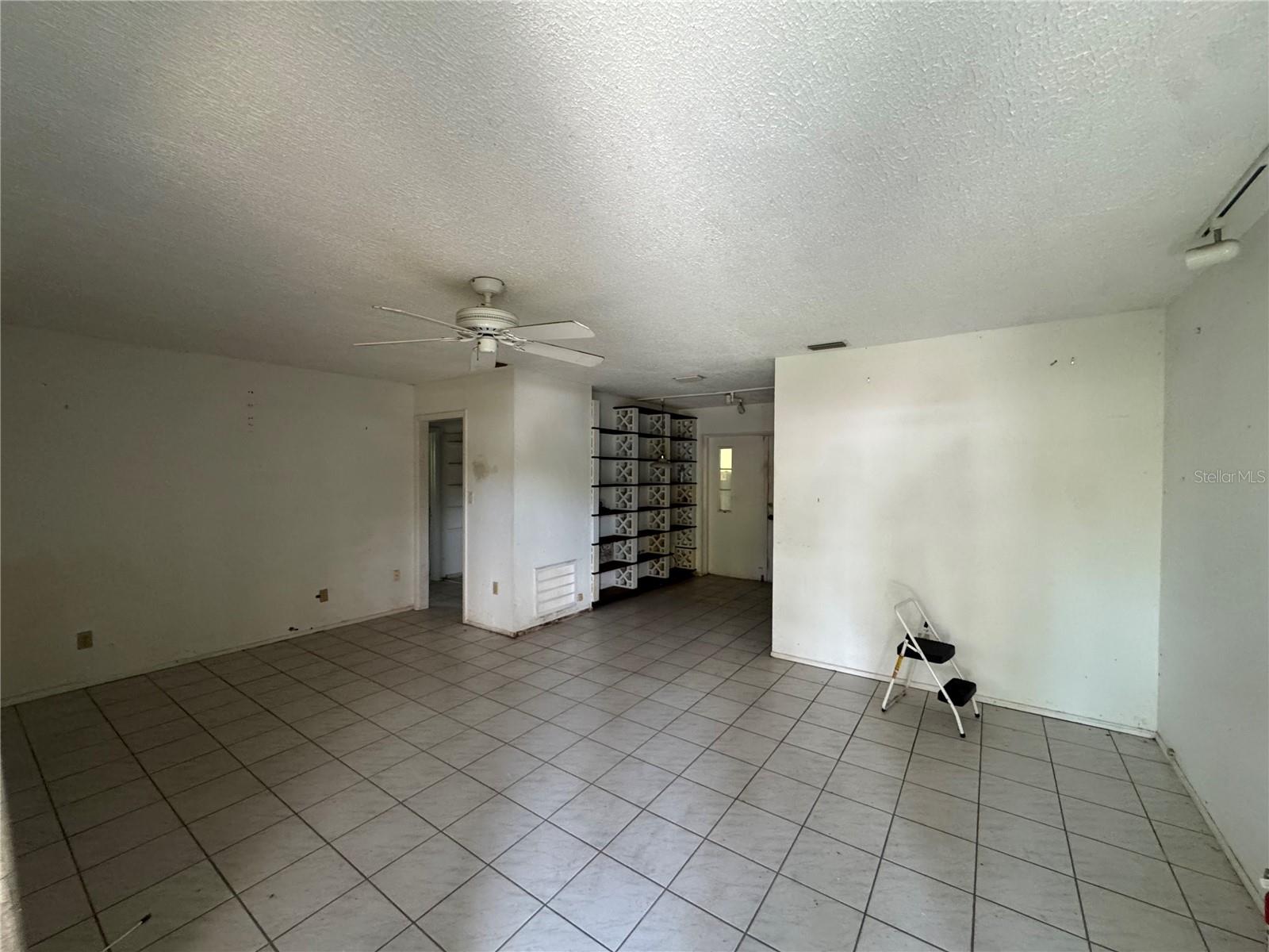 3896 HAWKEYE CIRCLE