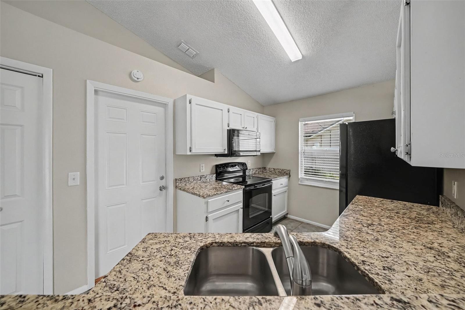 1533 CYPRESS WOODS CIRCLE