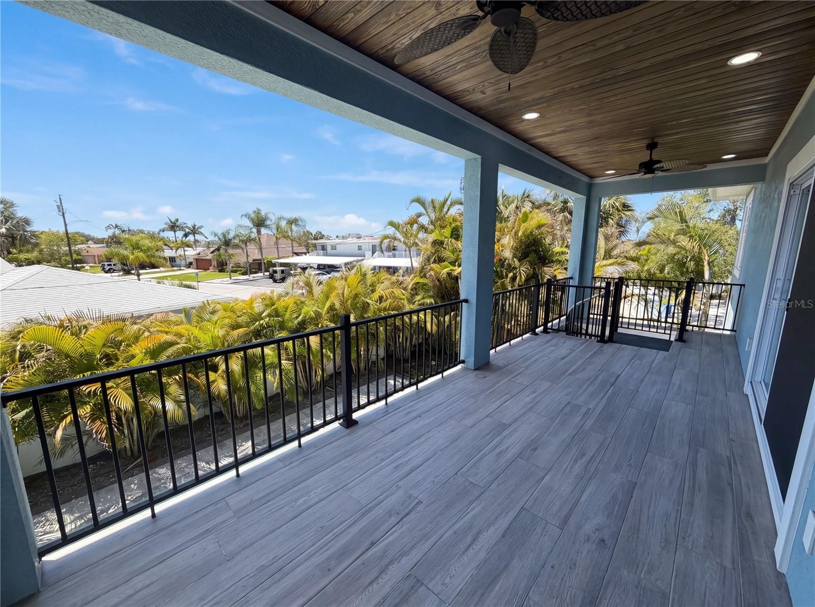 HARBOR VIEW VILLAS 1ST ADD - Residential