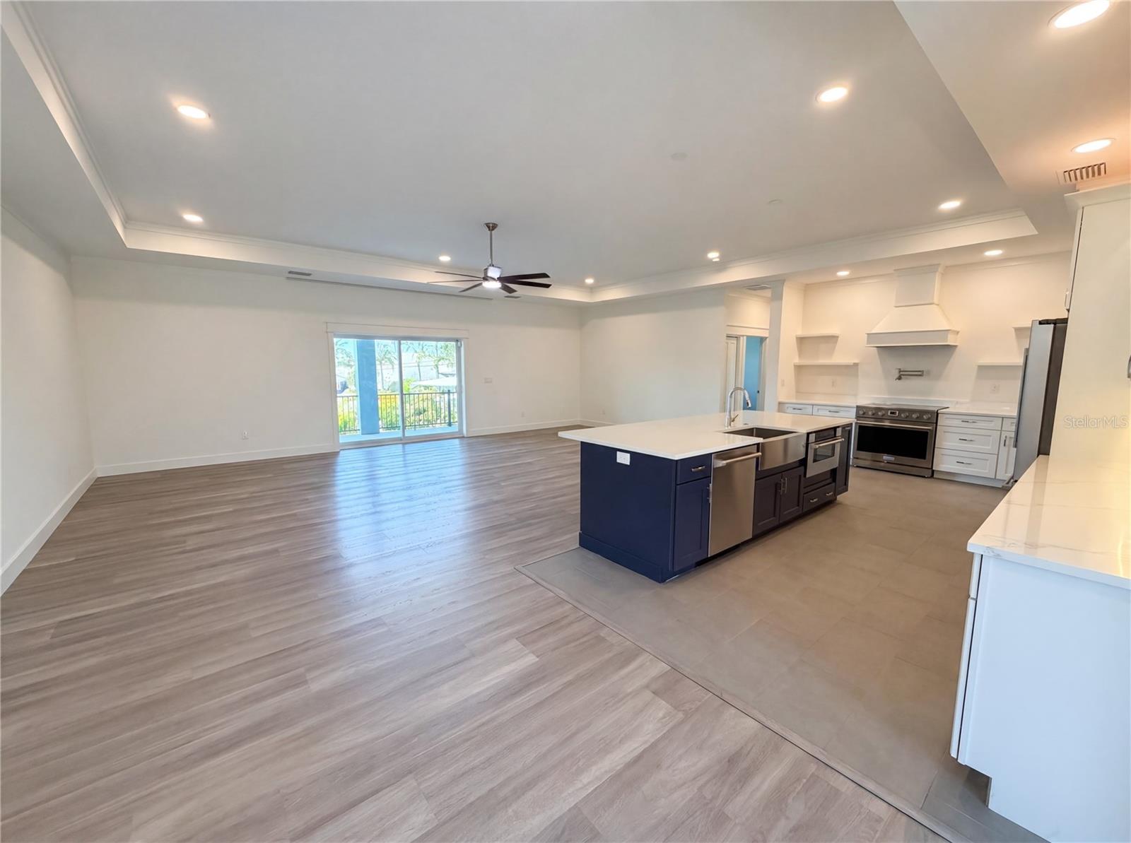 HARBOR VIEW VILLAS 1ST ADD - Residential