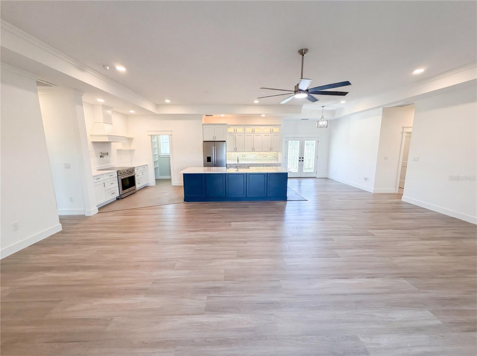 HARBOR VIEW VILLAS 1ST ADD - Residential