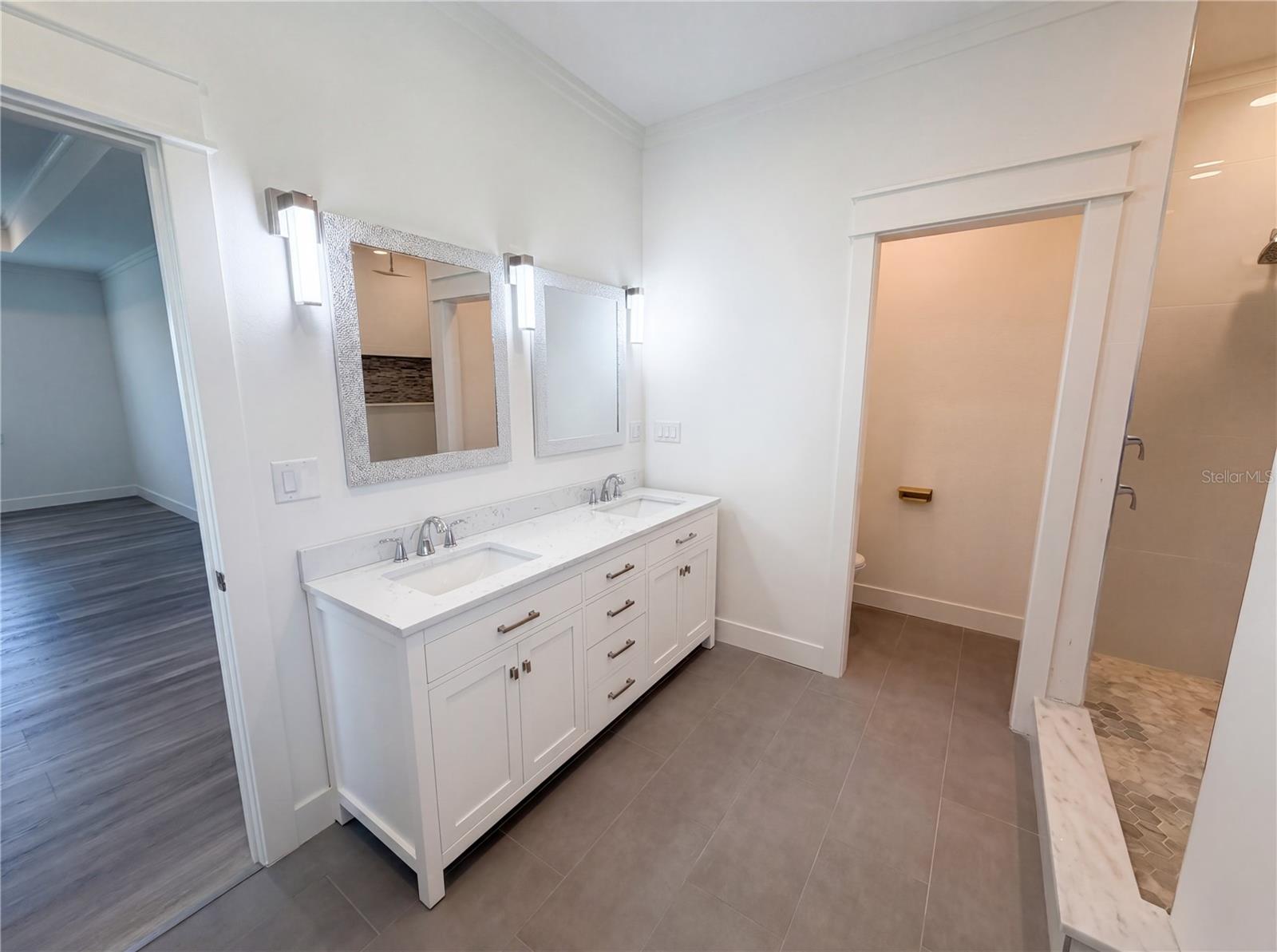 HARBOR VIEW VILLAS 1ST ADD - Residential