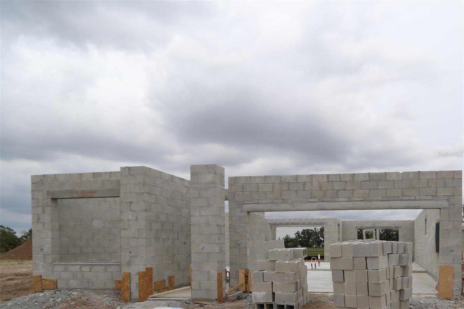 10652 CRESCENT CREEK CROSSING