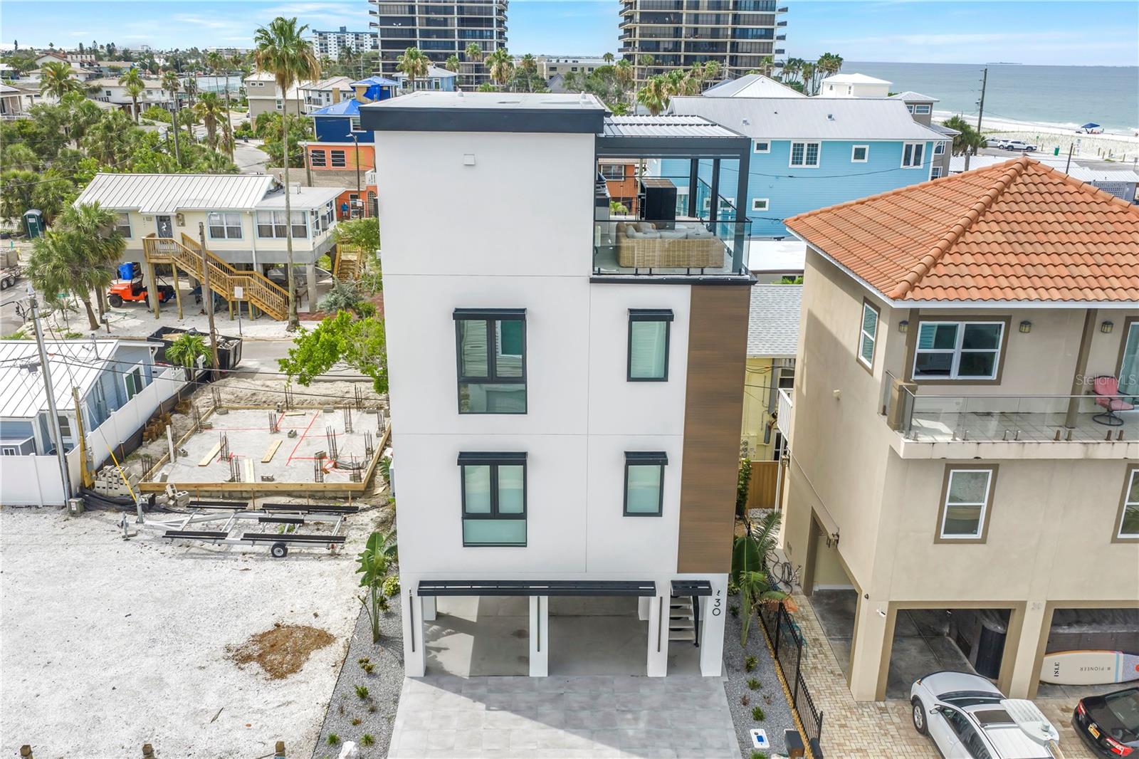PENGUIN CABANA SUB - Residential