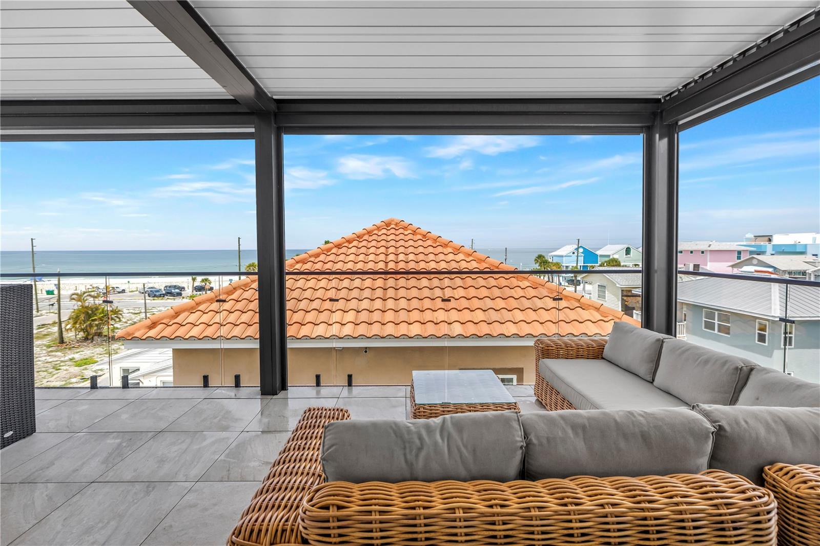 PENGUIN CABANA SUB - Residential