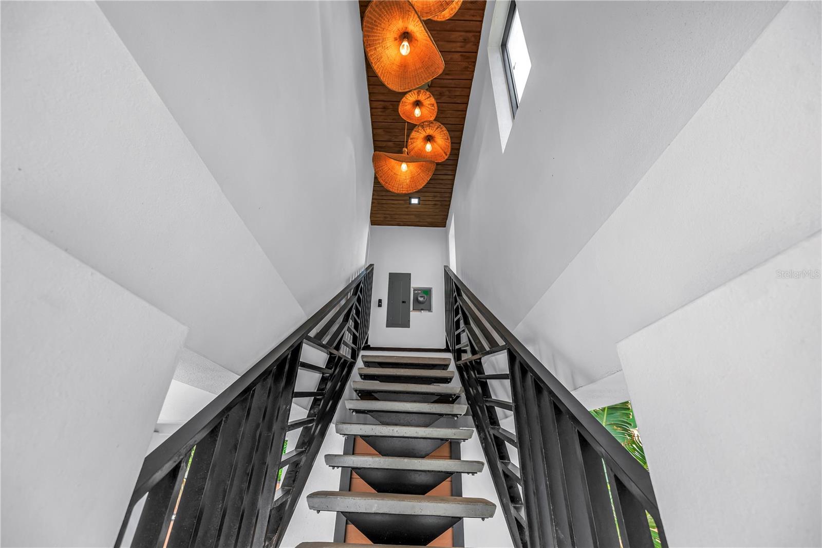PENGUIN CABANA SUB - Residential