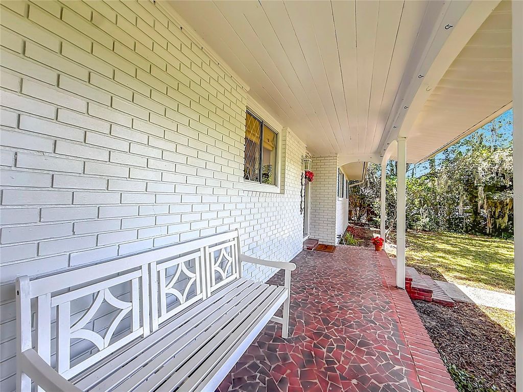Photo of 848 SE 23rd Street, Ocala, FL 34471 (MLS # OM726077)