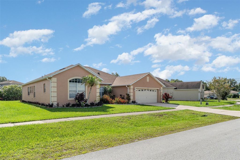 Photo of 462 Peppermill Circle, Kissimmee, FL 34758 (MLS # S5142917)