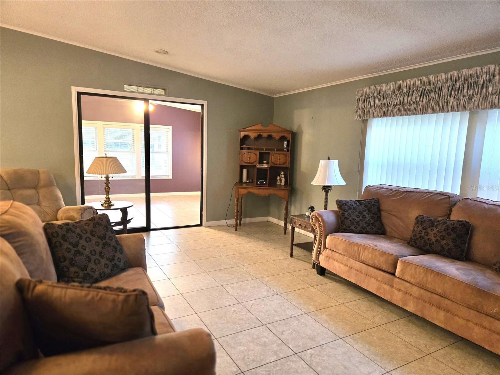 SWEETWATER GOLF & TENNIS CLUB ADD 01 - Residential