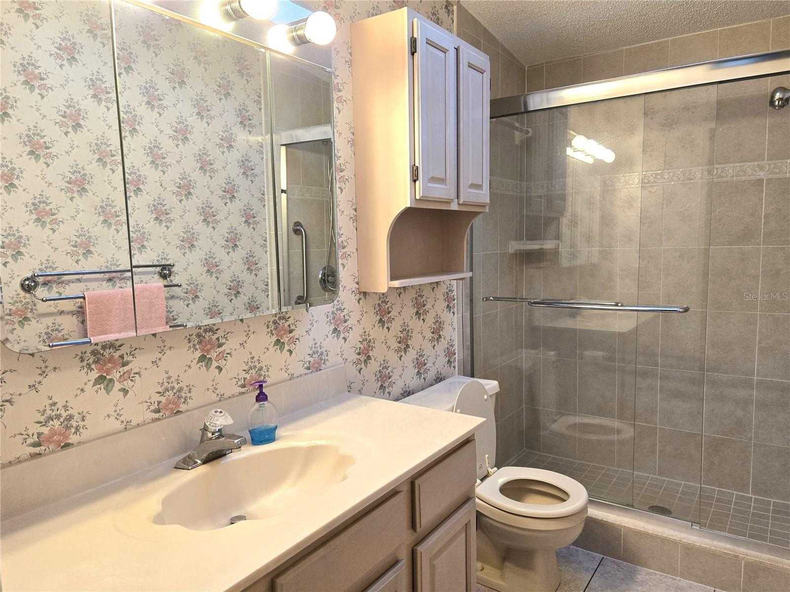 SWEETWATER GOLF & TENNIS CLUB ADD 01 - Residential